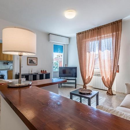 Sunshine House Lerici Apartment ภายนอก รูปภาพ