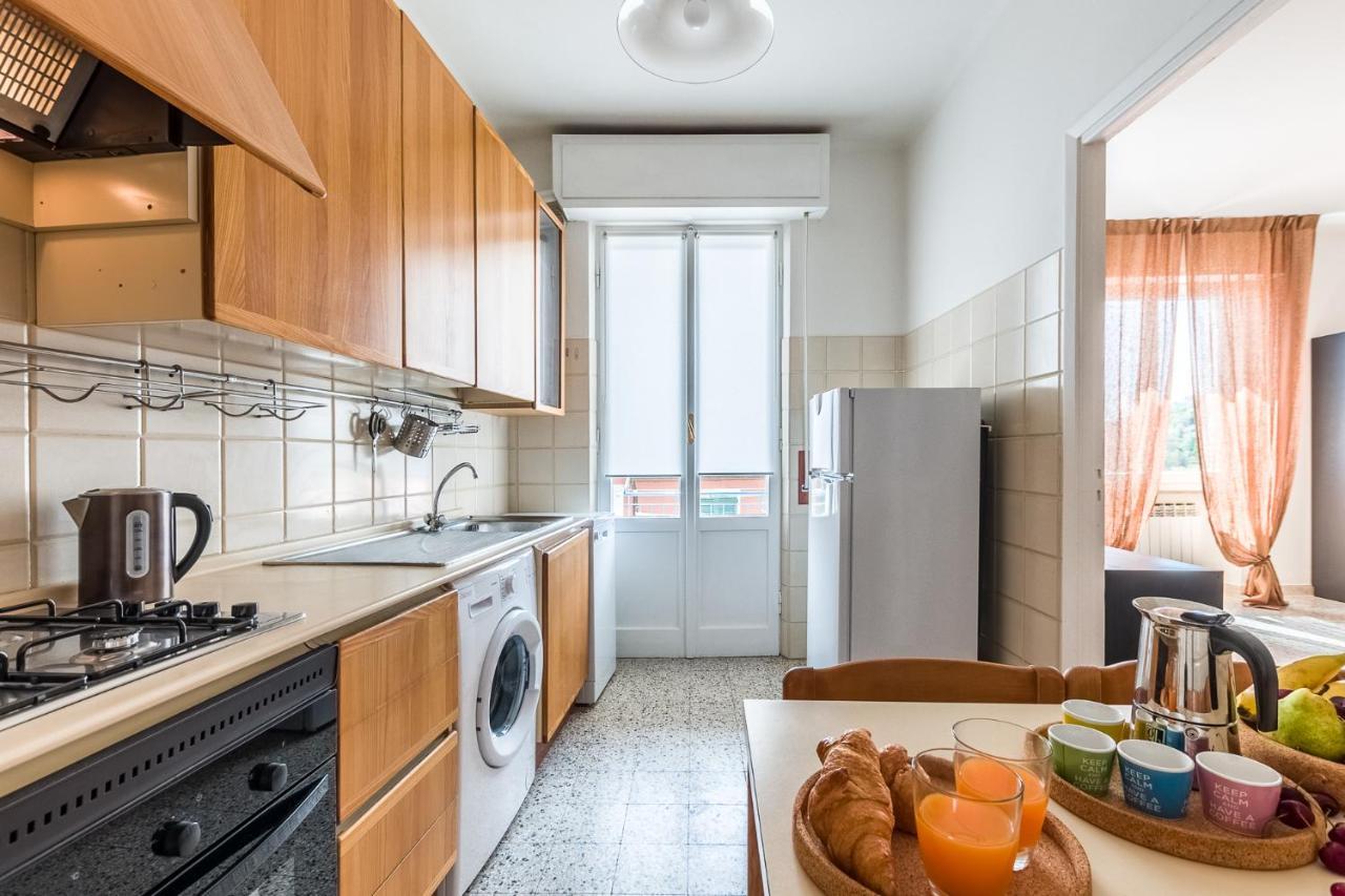 Sunshine House Lerici Apartment ภายนอก รูปภาพ
