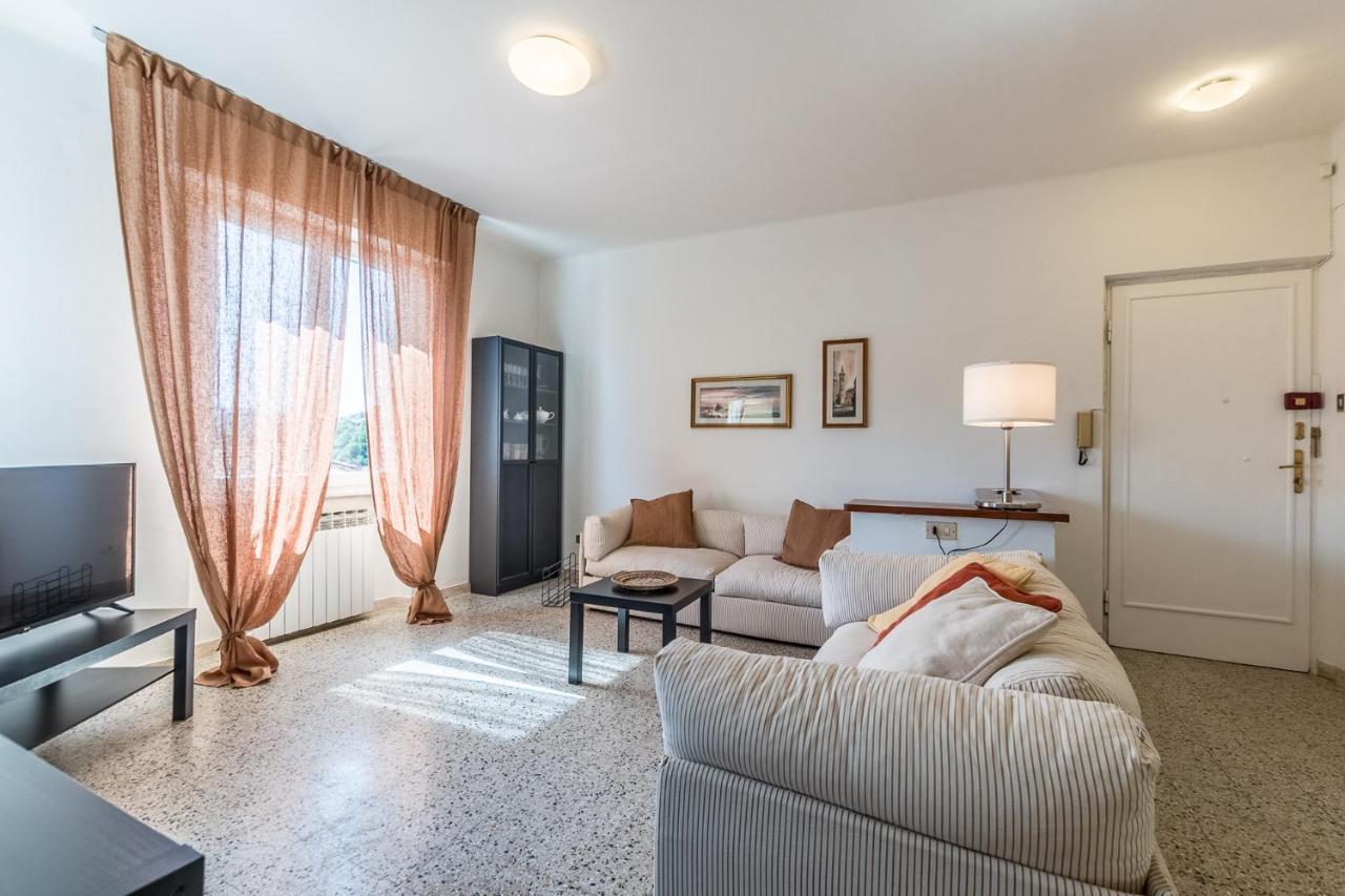 Sunshine House Lerici Apartment ภายนอก รูปภาพ